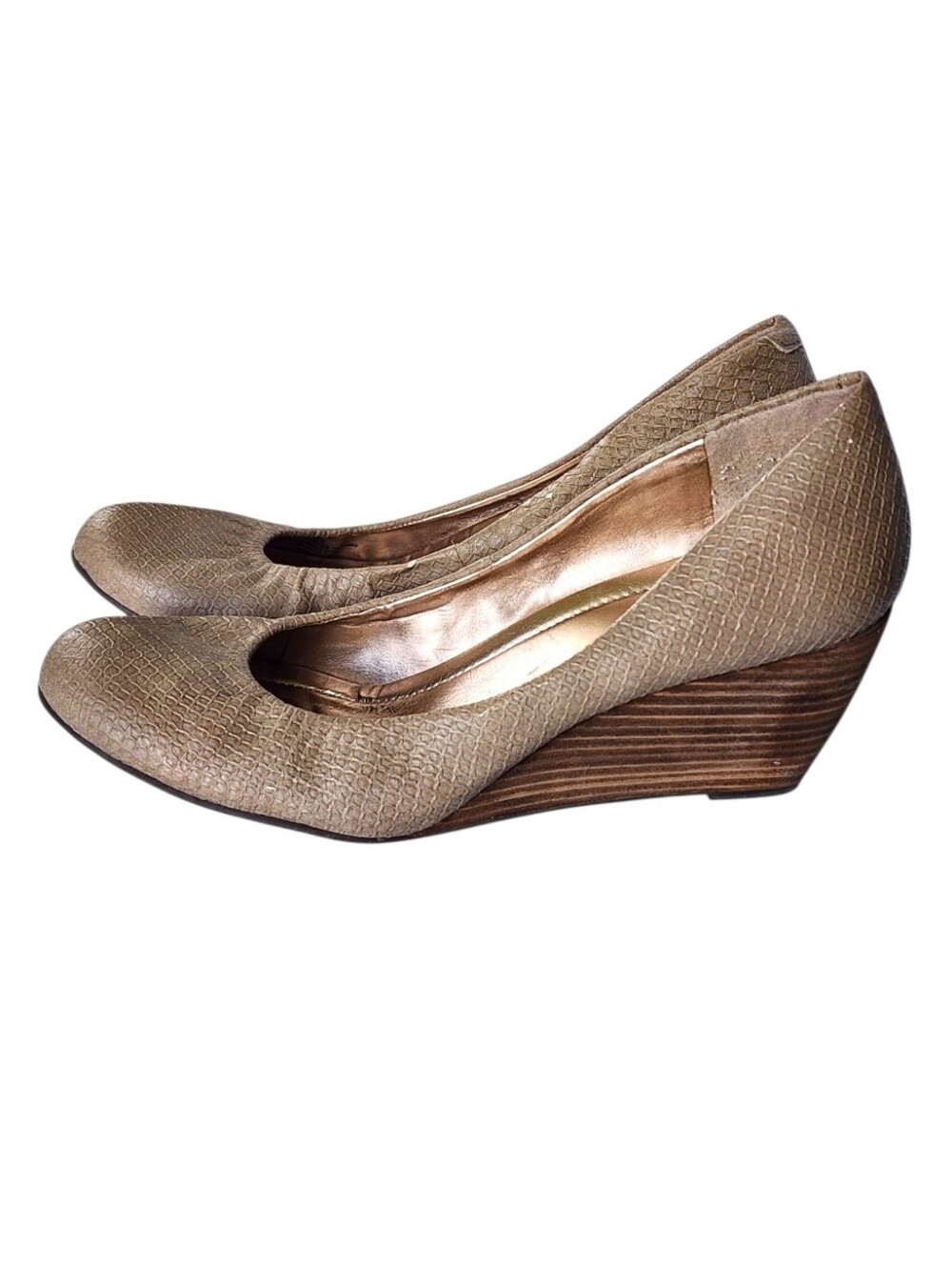 BCBGeneration Beige Snakeskin Wedge Pumps - Size 9.5
